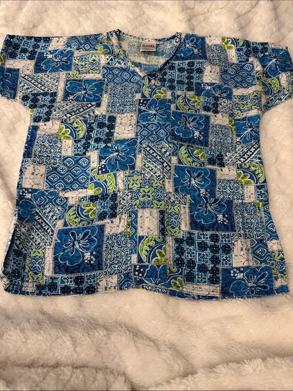 Landau Blue Patchwork Floral V-Neck Short Sleeve Tee with Green Accents